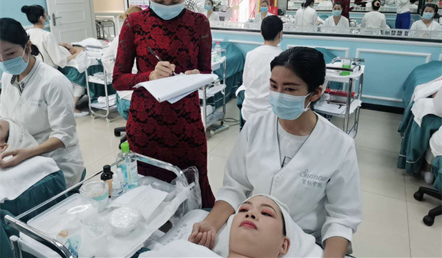 成都口碑好的美容培训学校?