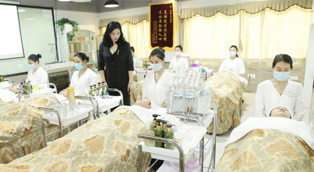 哪家美容培训学校比较好?