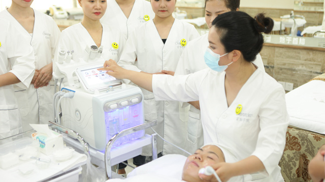 学美容培训没有基础能学好吗?